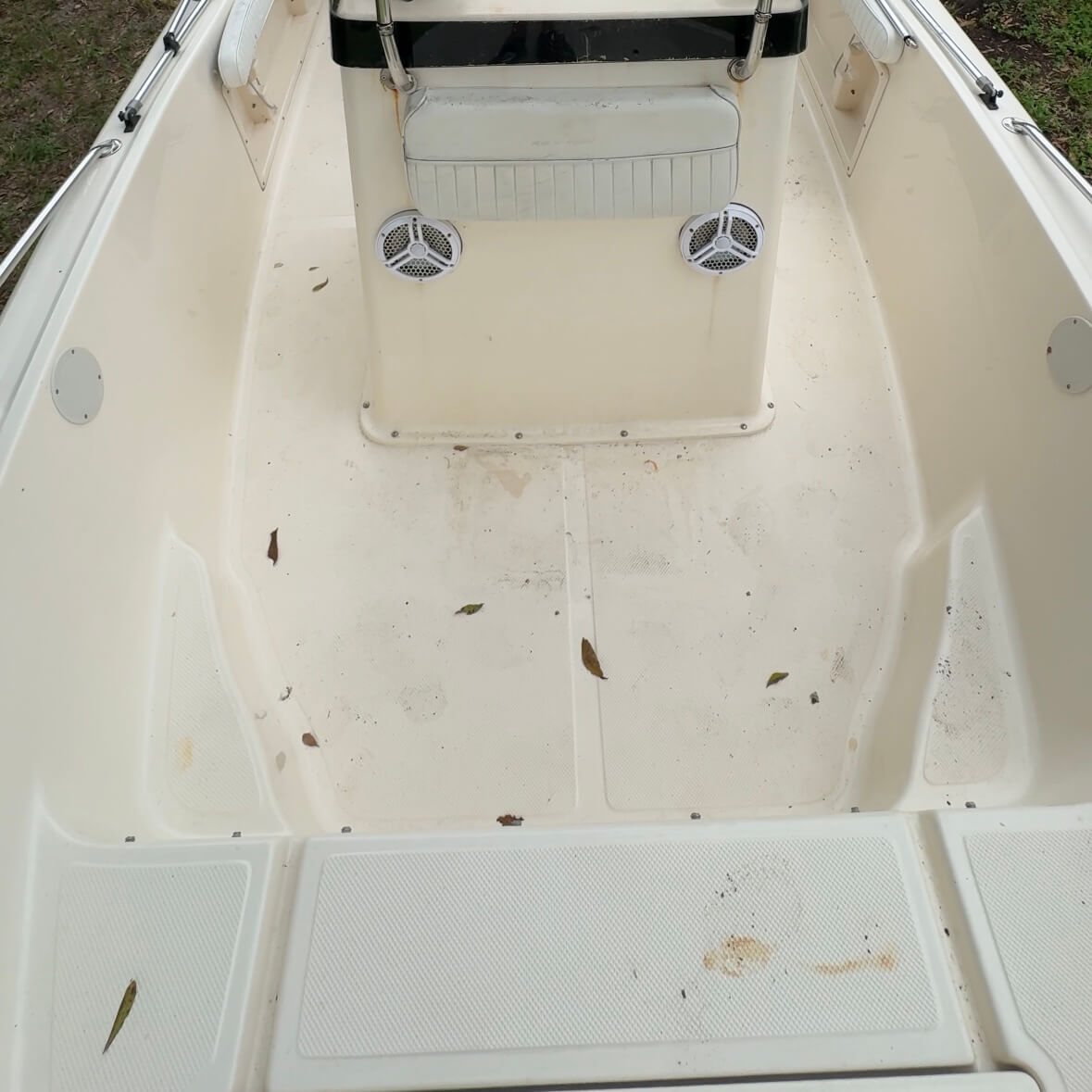 Boat deck before cleaning